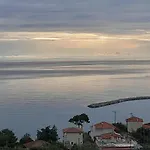 Challet Nestor بلاتامونيس